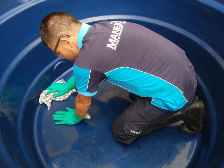 Limpeza e manuten&ccedil;&atilde;o de caixa d'agua